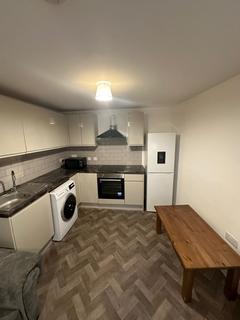 1 bedroom flat to rent, Station Road, High Wycombe