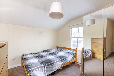 3 bedroom flat for sale, Landor Road, London, SW9