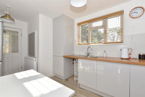 2 bedroom end of terrace house for sale, Fawn Road, Chigwell, Essex