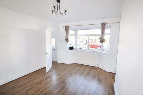 2 bedroom end of terrace house to rent, South Avenue, Warrington, WA2