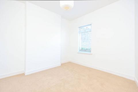 2 bedroom flat for sale, Odessa Road, Forest Gate, London, E7