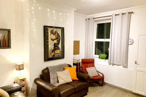 197 Springvale Road, Sheffield, S6 3NT