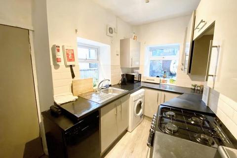 197 Springvale Road, Sheffield, S6 3NT