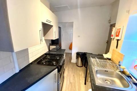 197 Springvale Road, Sheffield, S6 3NT
