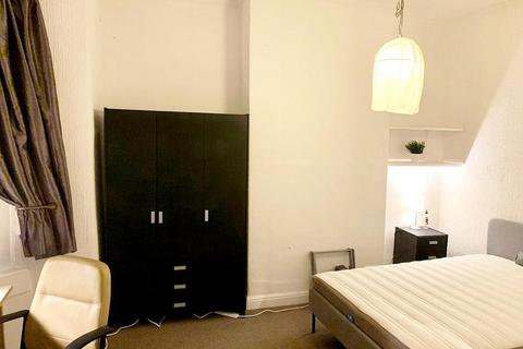 197 Springvale Road, Sheffield, S6 3NT