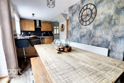 10 West Avenue, Stainforth, Doncaster, DN7 5EB