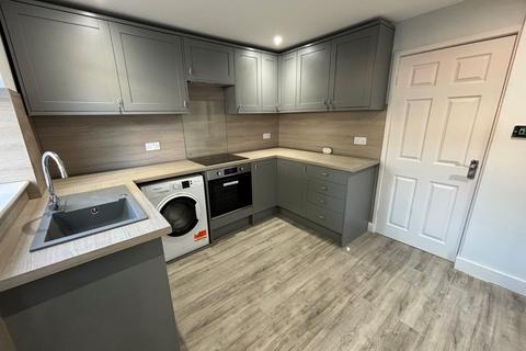 3 bedroom house to rent, Chandos Walk, Leeds, West Yorkshire, UK, LS8