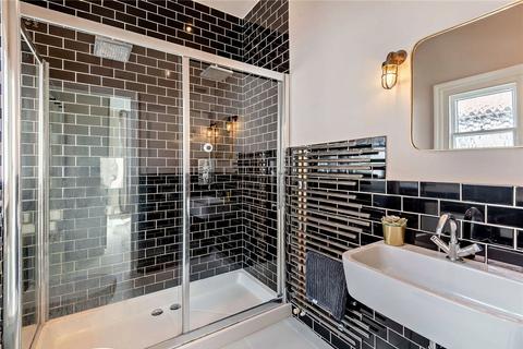 196 Broadway, Peterborough, PE1 4DT