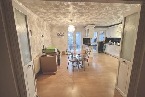 34 Waye Avenue, Hounslow, TW5 9SE