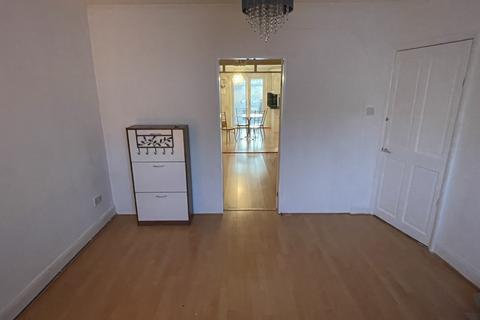 34 Waye Avenue, Hounslow, TW5 9SE