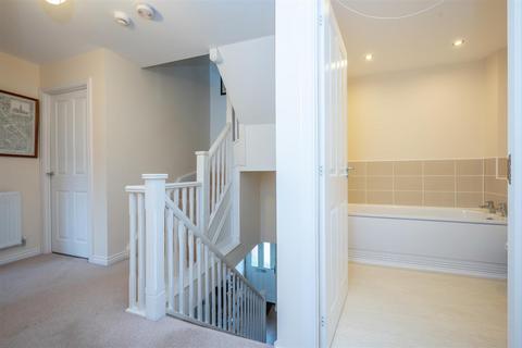 10 Market Close, Henley-in-arden, B95 5FE