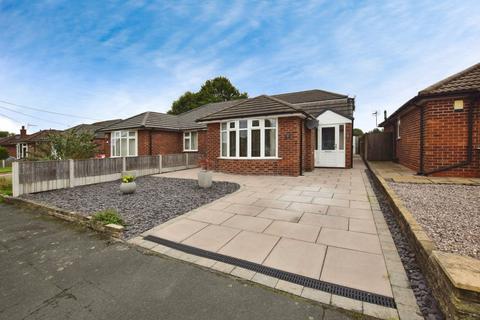 2 bedroom bungalow for sale, Haydock Drive, Timperley, Altrincham, WA15