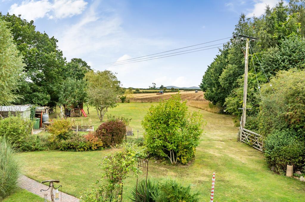 Garden &amp; View