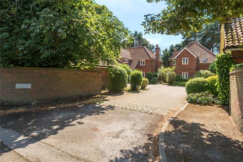 2 Houston Place, Esher, KT10 8JU