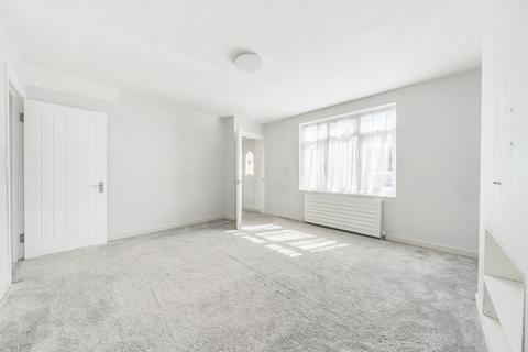 33 Charter Road, Kingston Upon Thames, KT1 3PY