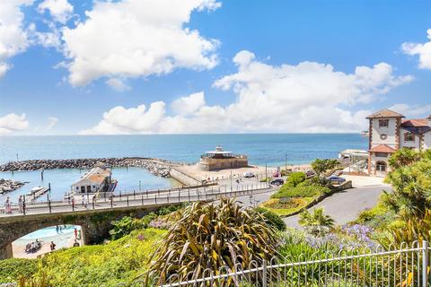 2 bedroom apartment for sale, Pier Street, Ventnor, Isle of Wight