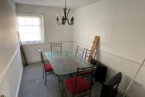 2 bedroom apartment for sale, Pier Street, Ventnor, Isle of Wight