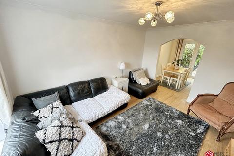 3 bedroom detached house for sale, Cloda Avenue, Bryncoch, Neath, Neath Port Talbot. SA10 7FH