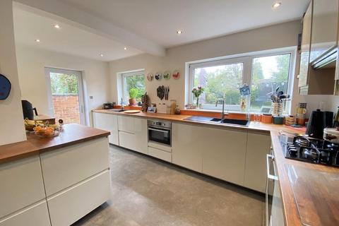 4 bedroom detached house for sale, Belper Road, Derby DE1