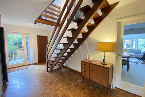 83 Belper Road, Derby, DE1 3ER