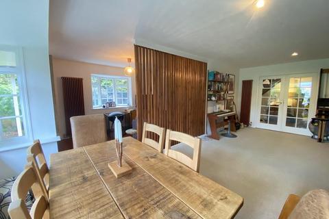 83 Belper Road, Derby, DE1 3ER