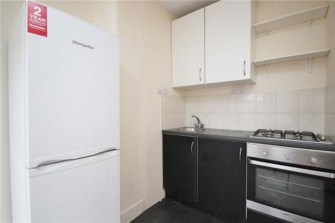 1 bedroom maisonette to rent, Leavesden Road, Watford, Hertfordshire, WD24