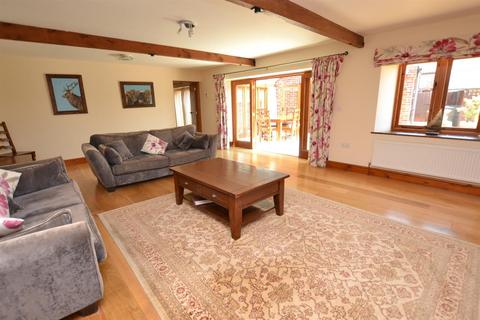 3 bedroom barn conversion to rent, West Beckham, Sheringham, Norfolk