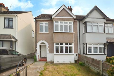 3 bedroom semi-detached house to rent, Minster Way, Hornchurch, Essex, RM11