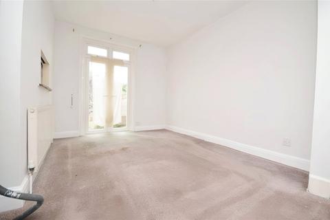 3 bedroom semi-detached house to rent, Minster Way, Hornchurch, Essex, RM11