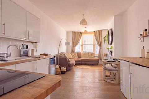 2 bedroom flat for sale, Blackman Street, Brighton