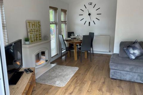 2 bedroom lodge for sale, Windermere LA23