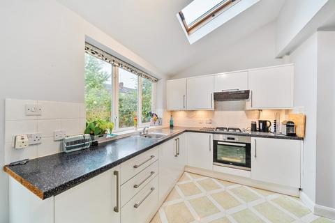 2 bedroom terraced house for sale, Leopold Road, London, N2