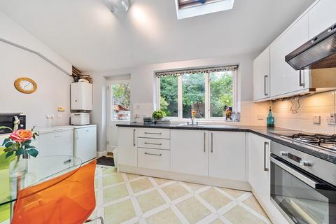 2 bedroom terraced house for sale, Leopold Road, London, N2