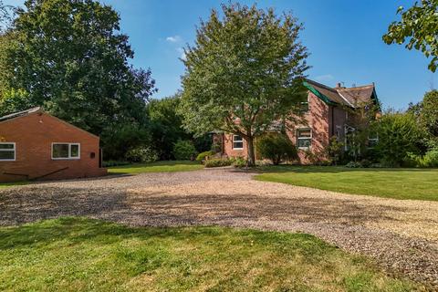 3 bedroom character property for sale, Darlington DL2