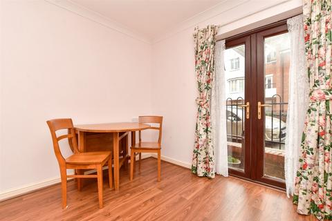 1 bedroom ground floor flat for sale, Station Road, Sutton, Surrey