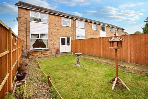 2 bedroom terraced house for sale, Esther Grove, Wakefield, West Yorkshire