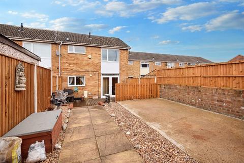 2 bedroom terraced house for sale, Esther Grove, Wakefield, West Yorkshire