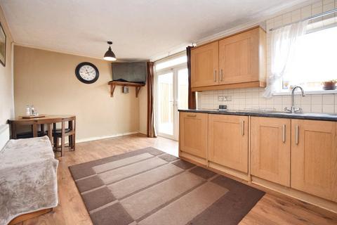 2 bedroom terraced house for sale, Esther Grove, Wakefield, West Yorkshire