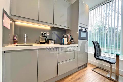 1 bedroom flat for sale, Ealing, London, W5