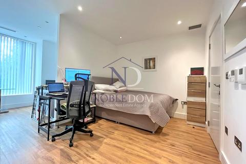 1 bedroom flat for sale, Ealing, London, W5