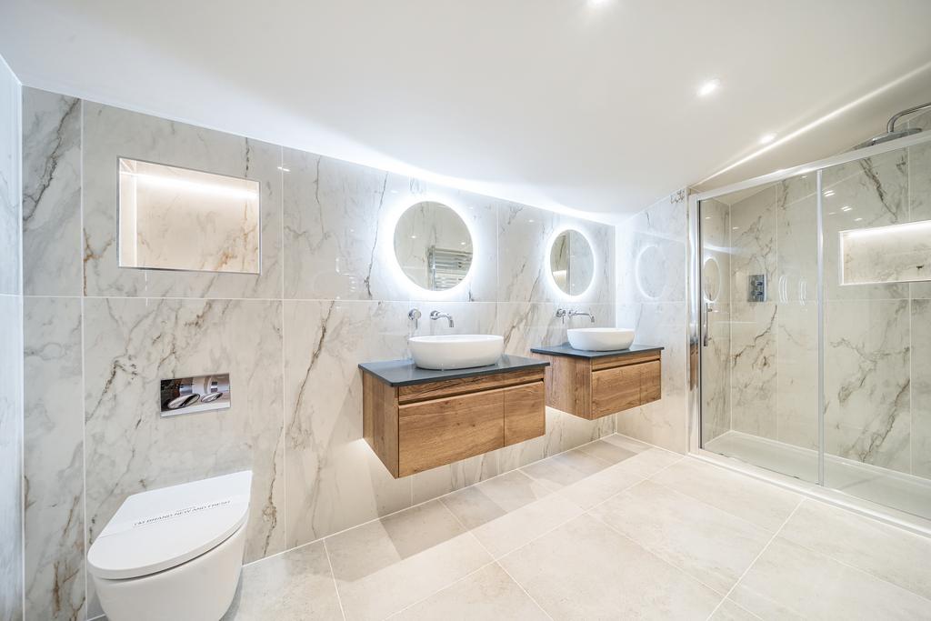 Master Bedroom Ensuite