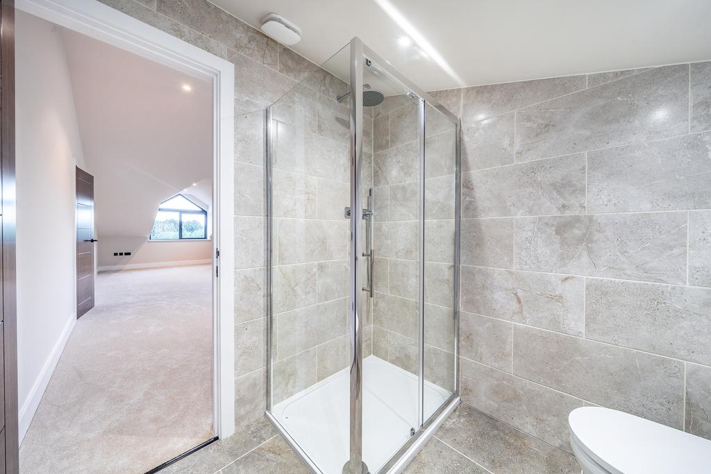 Master Bedroom Ensuite Shower Room