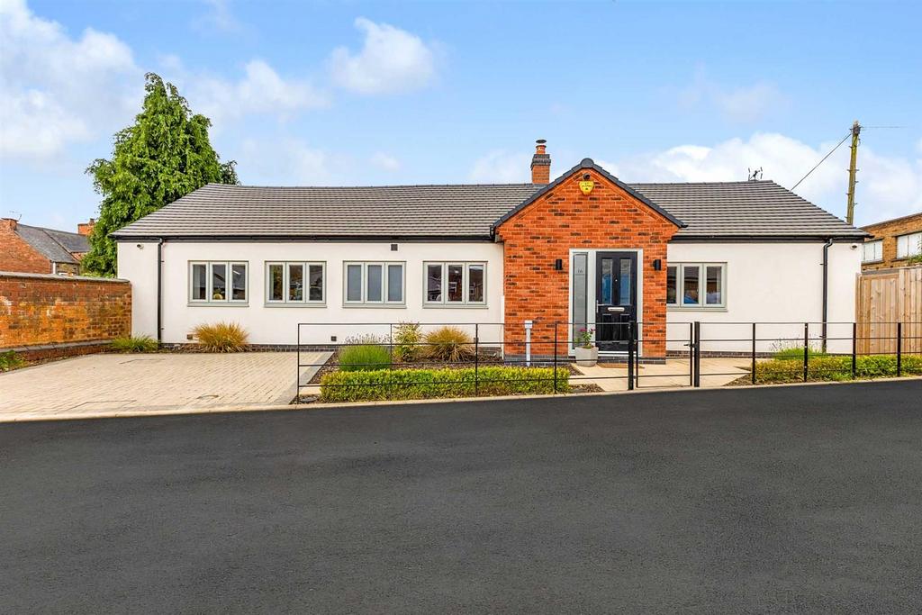 Showhome front elevation.jpg