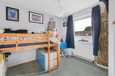 50 Maplefield, Park Street, St Albans, AL2 2BG