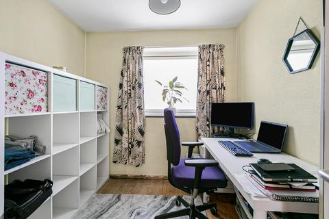 50 Maplefield, Park Street, St Albans, AL2 2BG