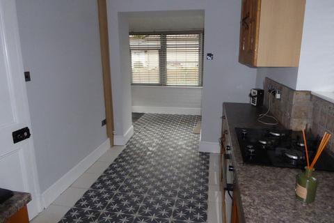 3 bedroom cottage to rent, Pen-y-fai CF31