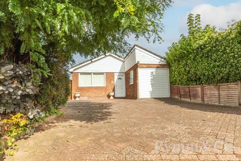 3 bedroom bungalow for sale, Coronation Close, Norwich NR6