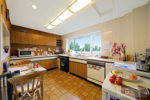 2 bedroom flat for sale, Sunningfields Road, Hendon, NW4