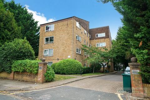 Sunningfields Road, Hendon, NW4