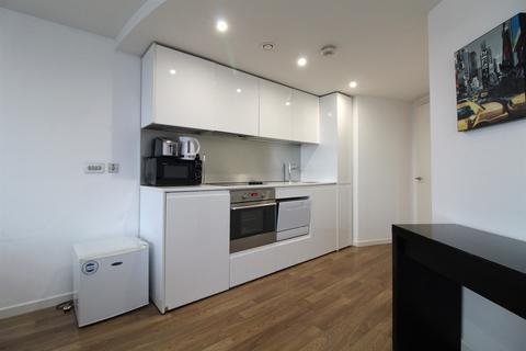 2 bedroom flat for sale, Bridgewater Place, Leeds